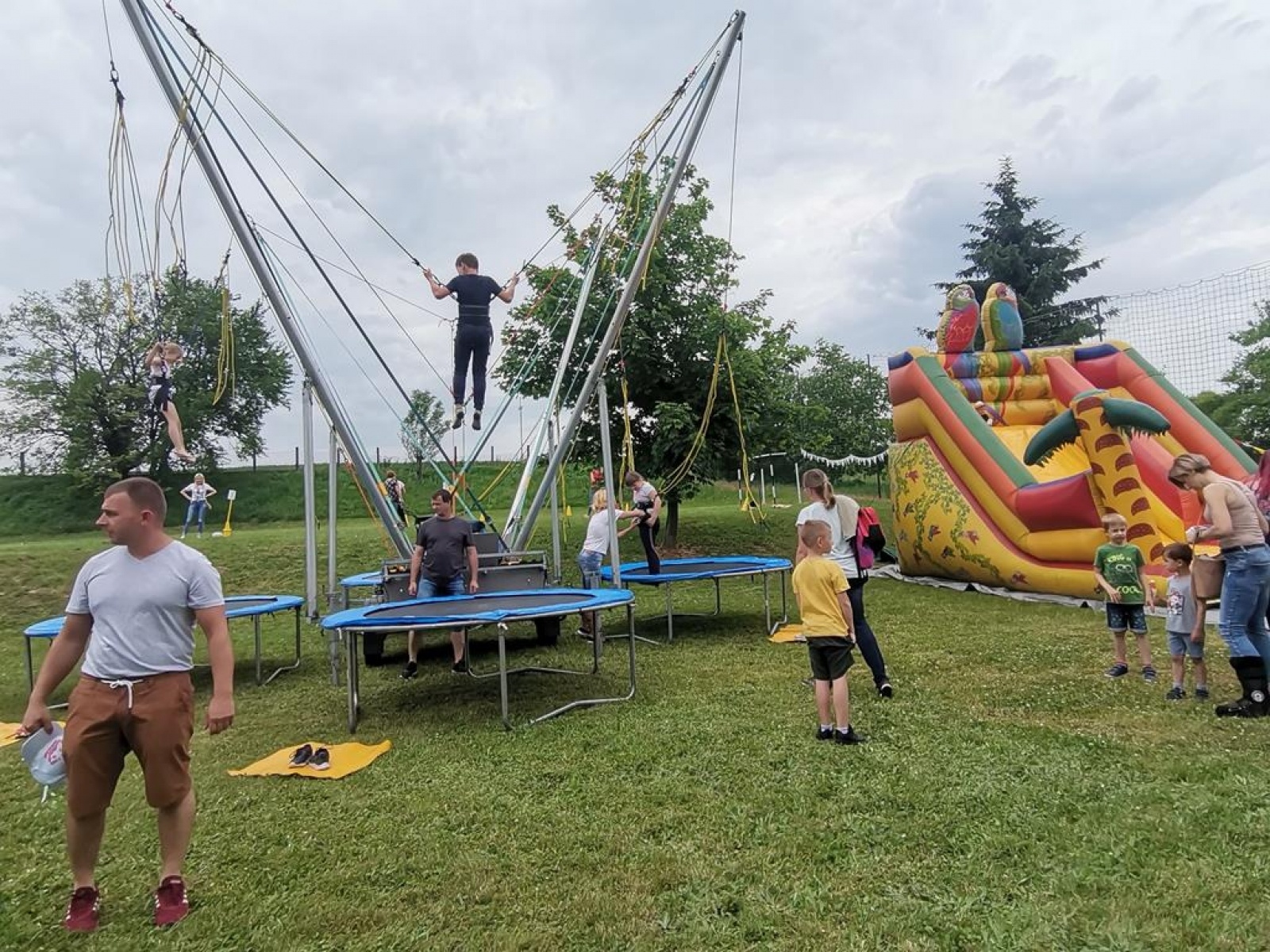 Zdjęcie w galerii na portalu naszraciborz.pl: Nowy rozdział w życiu szkoły w Brzeźnicy wiadomości z regionu