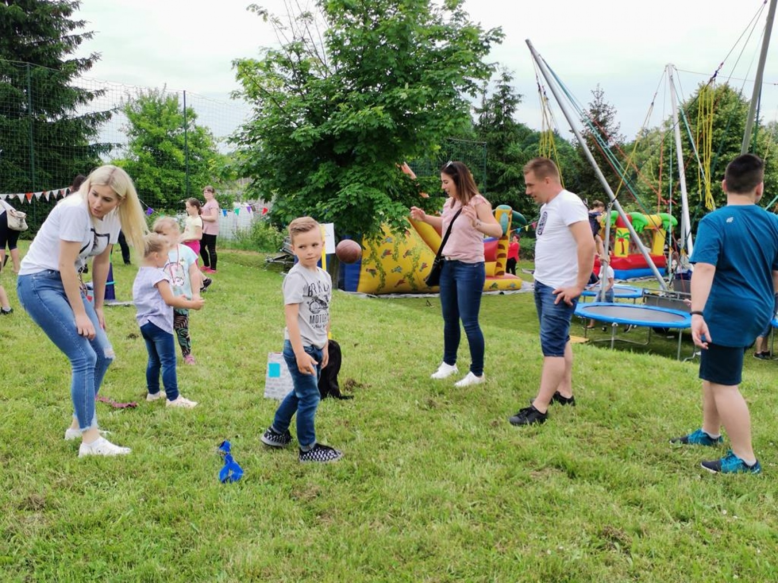 Zdjęcie w galerii na portalu naszraciborz.pl: Nowy rozdział w życiu szkoły w Brzeźnicy wiadomości z regionu