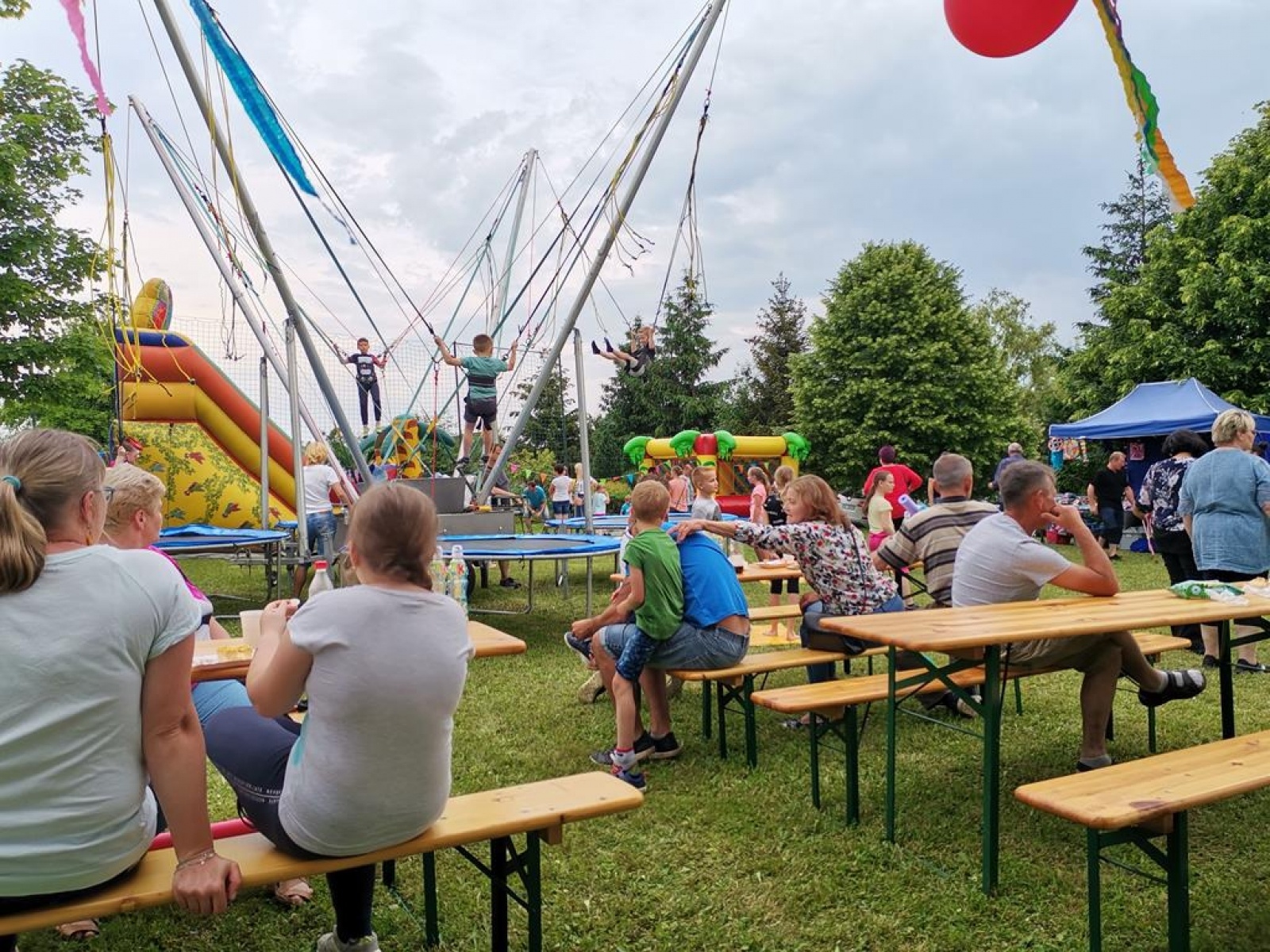 Zdjęcie w galerii na portalu naszraciborz.pl: Nowy rozdział w życiu szkoły w Brzeźnicy wiadomości z regionu