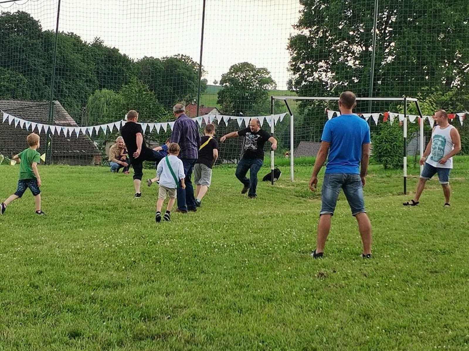 Zdjęcie w galerii na portalu naszraciborz.pl: Nowy rozdział w życiu szkoły w Brzeźnicy wiadomości z regionu