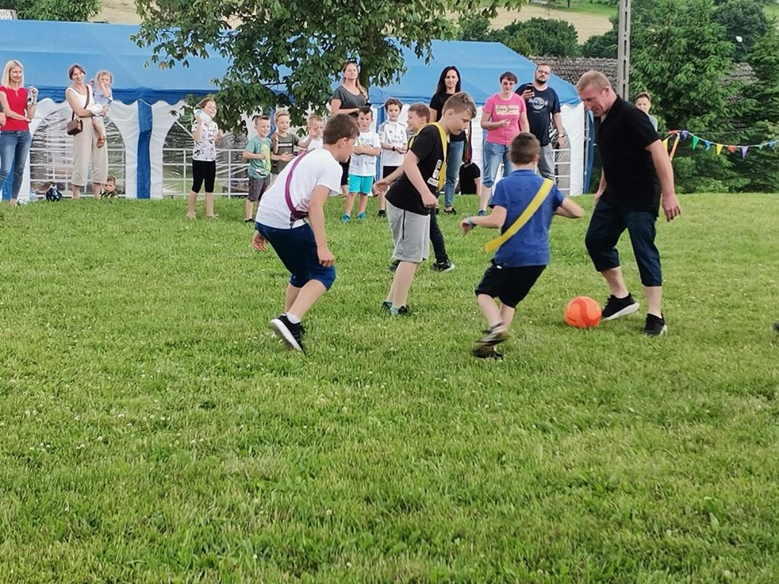 Zdjęcie w galerii na portalu naszraciborz.pl: Nowy rozdział w życiu szkoły w Brzeźnicy wiadomości z regionu