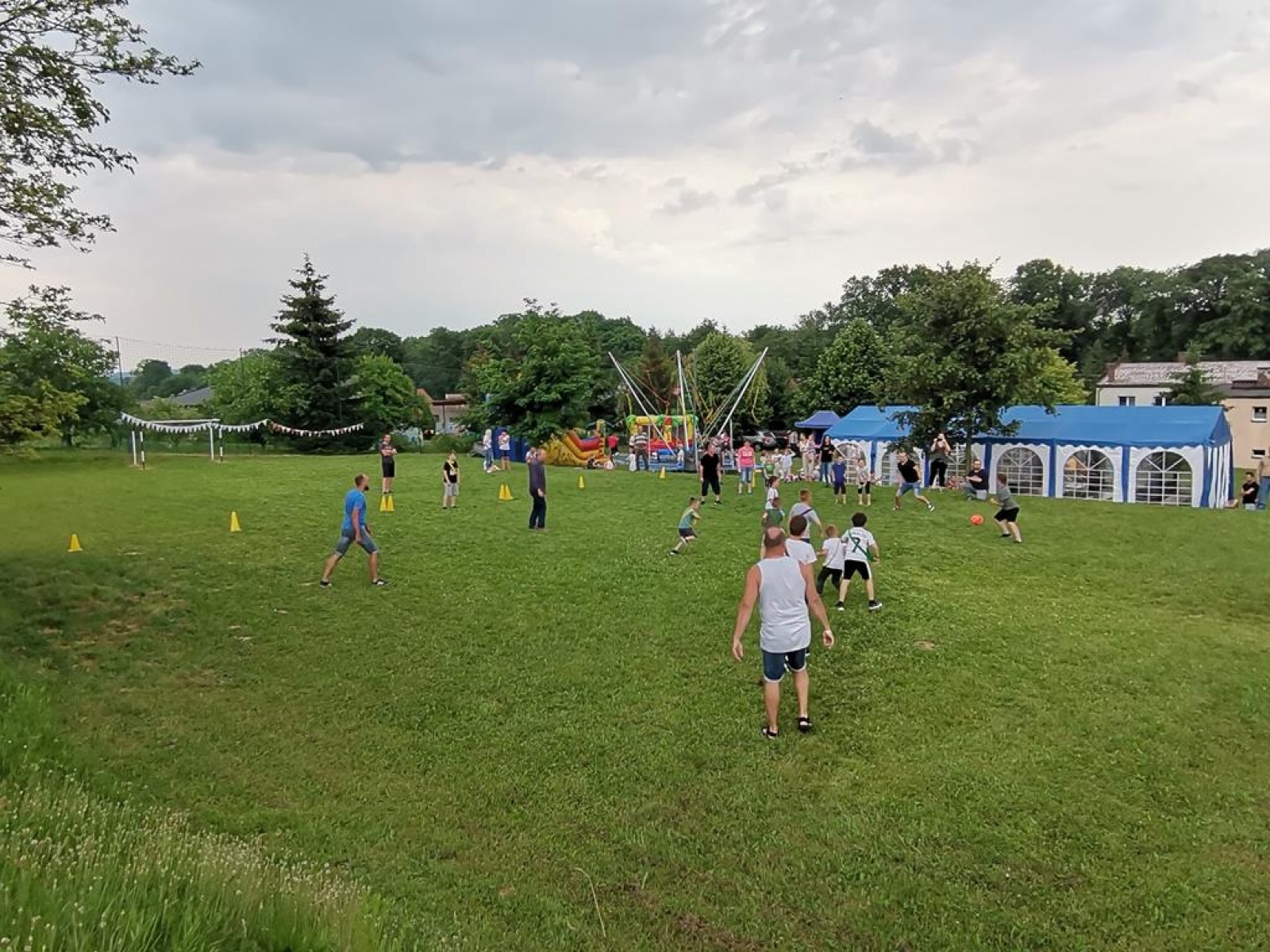 Zdjęcie w galerii na portalu naszraciborz.pl: Nowy rozdział w życiu szkoły w Brzeźnicy wiadomości z regionu