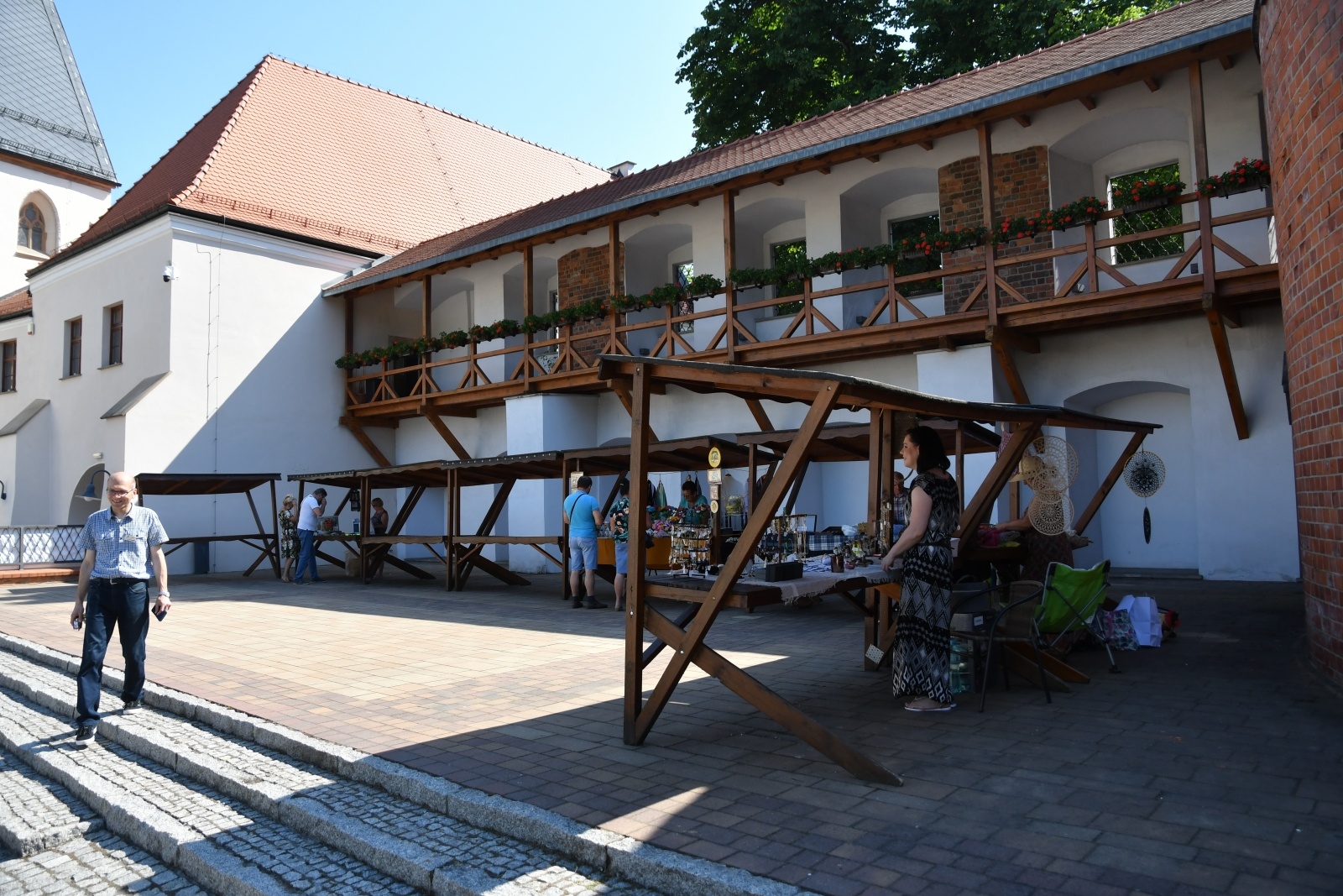 Zdjęcie w galerii na portalu naszraciborz.pl: Zamkowy pchli targ bez frekwencji wiadomości z regionu