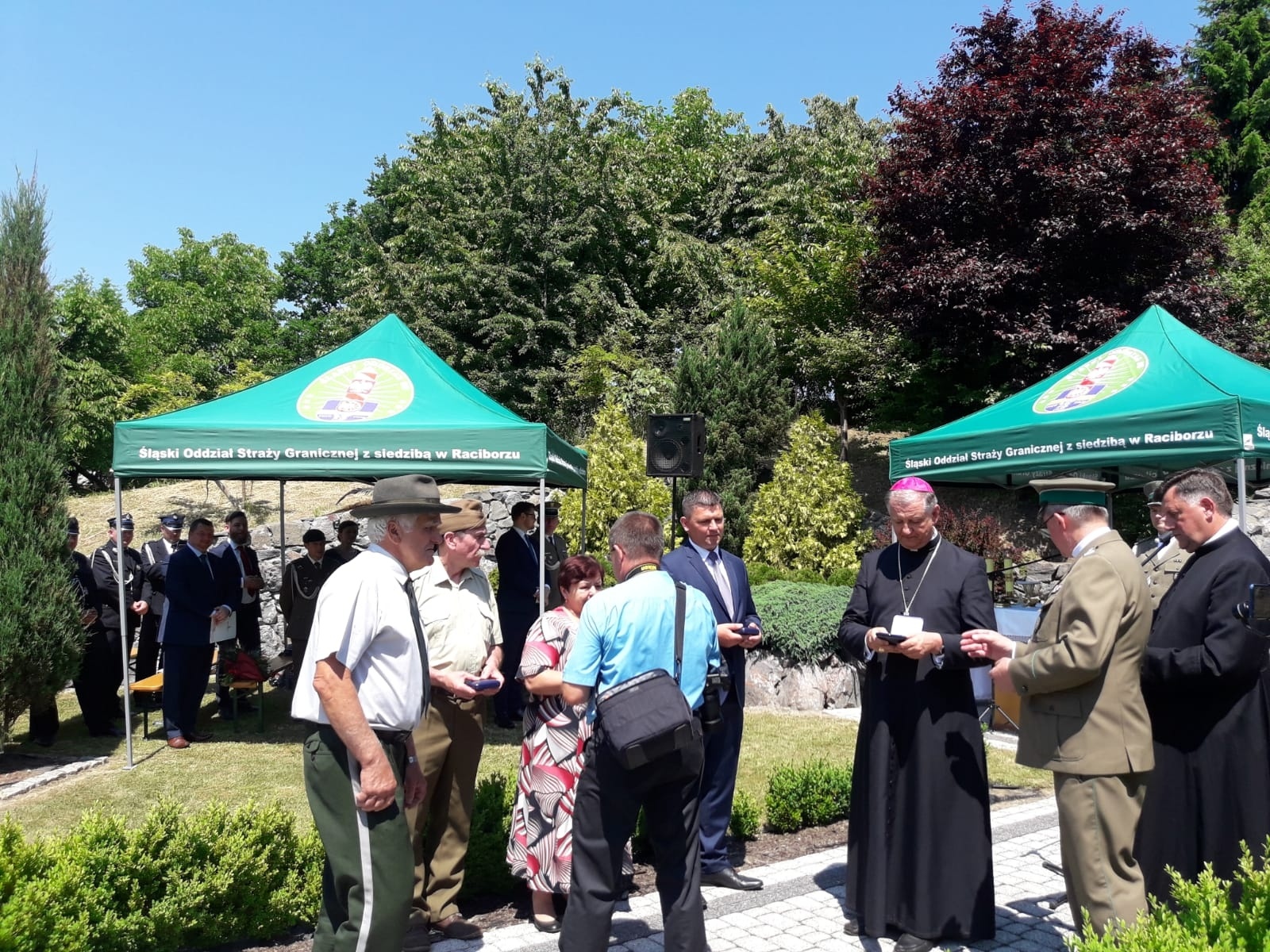 Zdjęcie w galerii na portalu naszraciborz.pl: Biskup polowy Wojska Polskiego w Strzybniku wiadomości z regionu