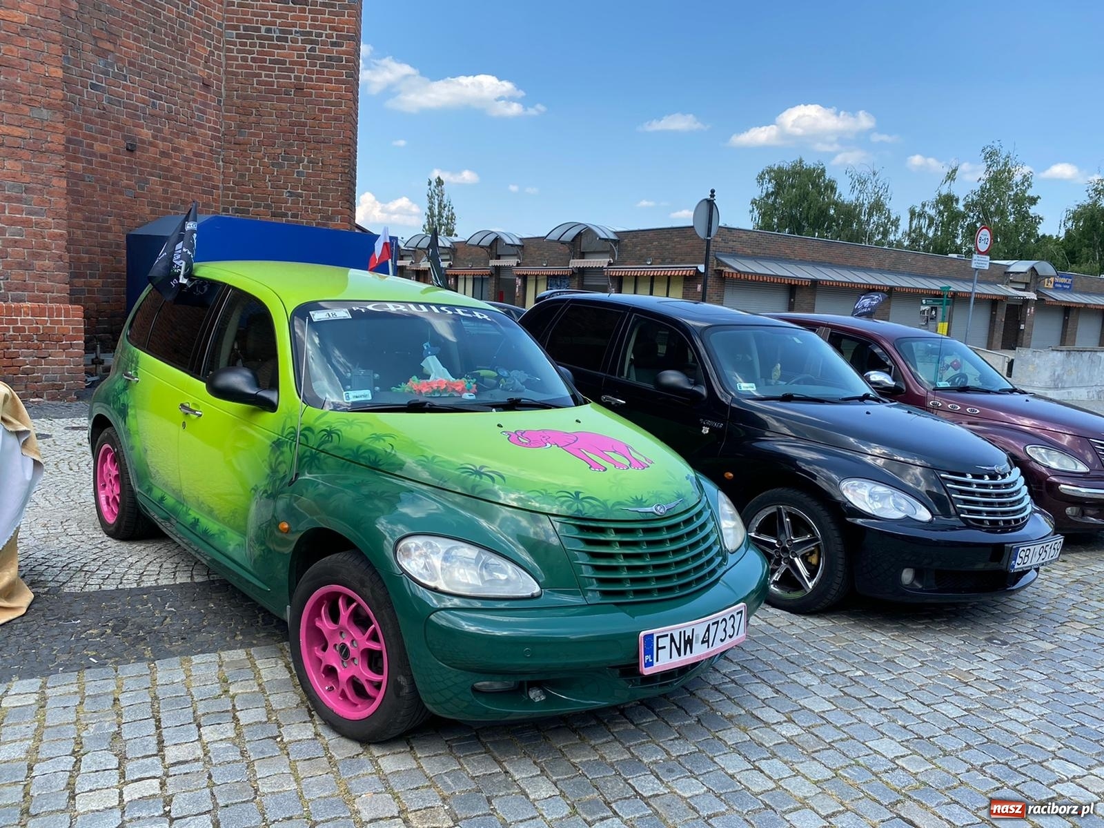 Zdjęcie w galerii na portalu naszraciborz.pl: Legendy amerykańskiej motoryzacji w Raciborzu wiadomości z regionu