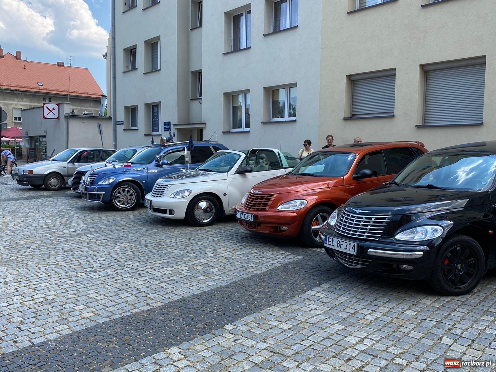 Zdjęcie w galerii na portalu naszraciborz.pl: Legendy amerykańskiej motoryzacji w Raciborzu wiadomości z regionu