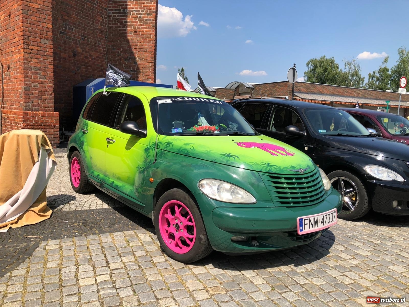 Zdjęcie w galerii na portalu naszraciborz.pl: Legendy amerykańskiej motoryzacji w Raciborzu wiadomości z regionu