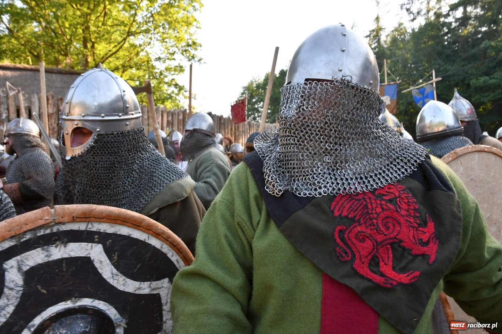 Zdjęcie w galerii na portalu naszraciborz.pl: Wielka bitwa wojów pod raciborskim grodem [WIDEO] wiadomości z regionu