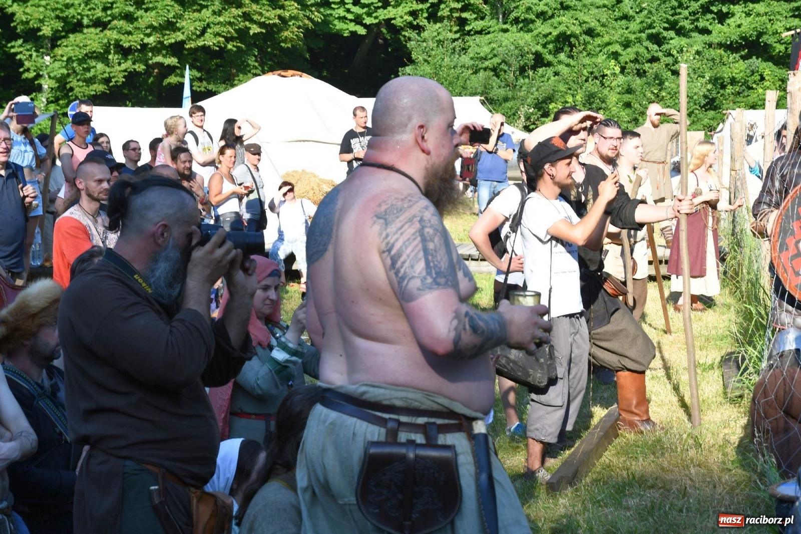 Zdjęcie w galerii na portalu naszraciborz.pl: Wielka bitwa wojów pod raciborskim grodem [WIDEO] wiadomości z regionu