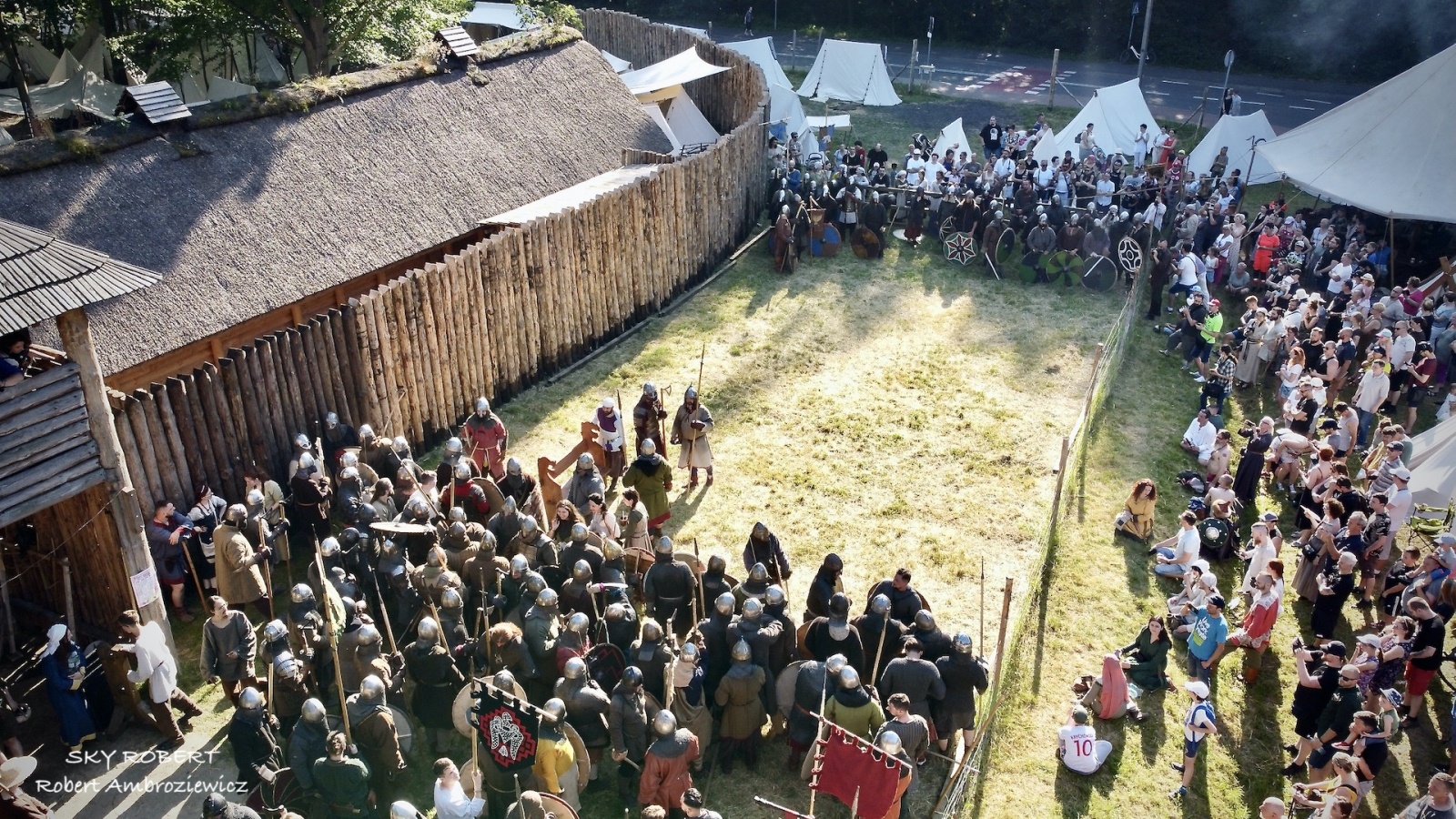 Zdjęcie w galerii na portalu naszraciborz.pl: Raciborska bitwa wojów okien drona [FOTO i WIDEO] wiadomości z regionu