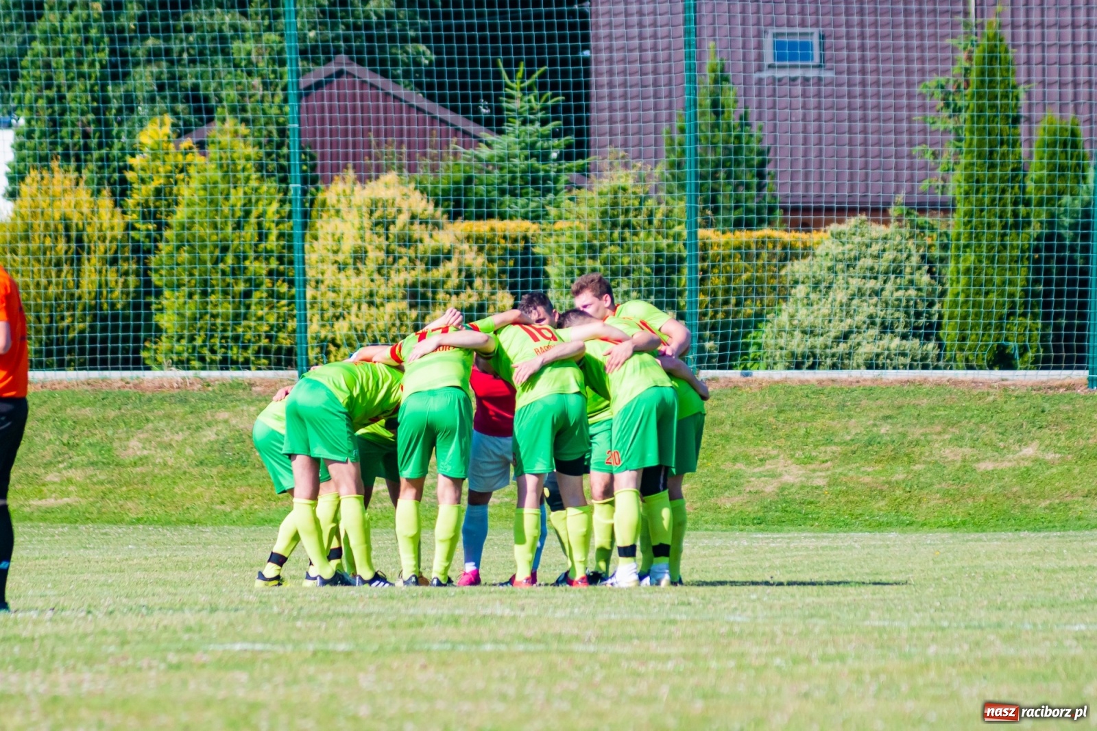 Zdjęcie w galerii na portalu naszraciborz.pl: Dobra passa Chałupek przerwana [FOTO] wiadomości z regionu