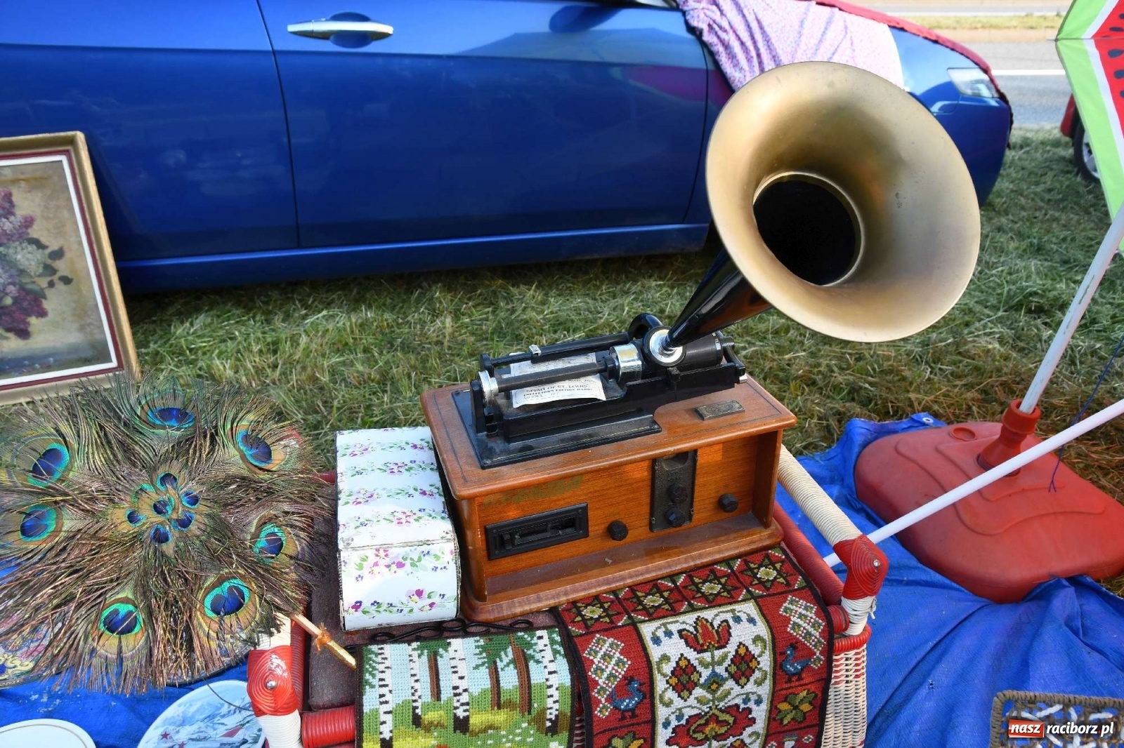 Zdjęcie w galerii na portalu naszraciborz.pl: Jarmark w Chałupkach. Sprzedający nie zawiedli [WIDEO] wiadomości z regionu