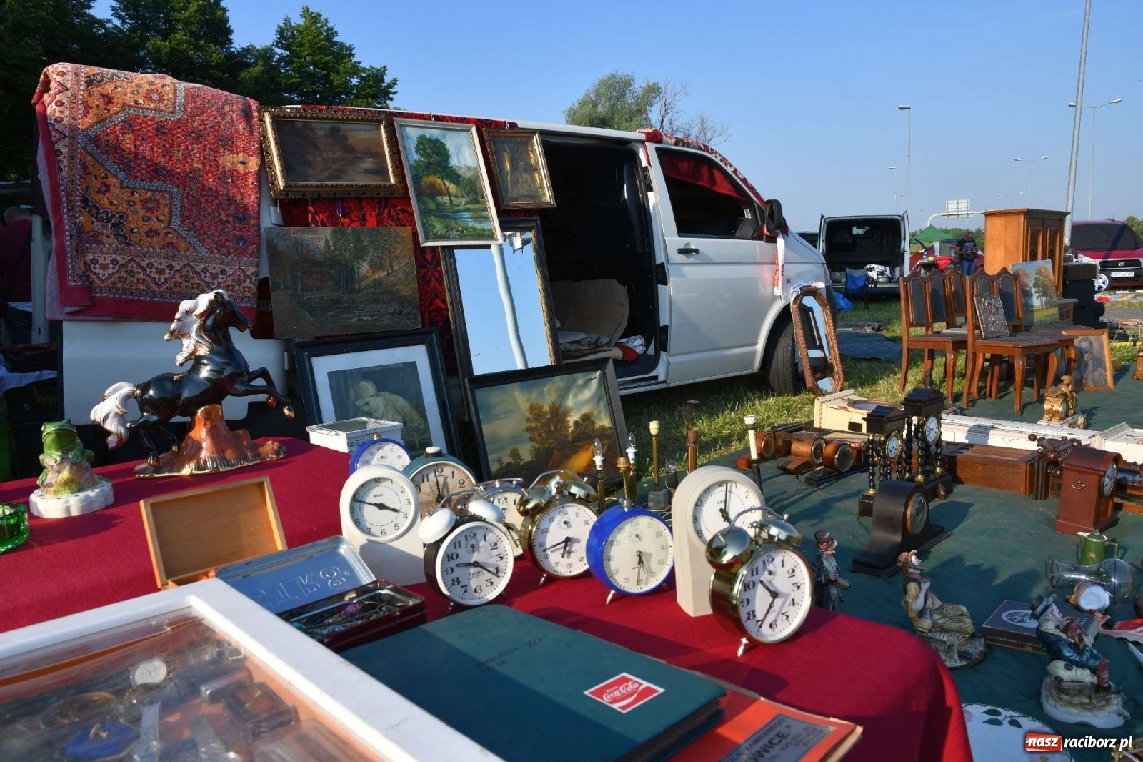 Zdjęcie w galerii na portalu naszraciborz.pl: Jarmark w Chałupkach. Sprzedający nie zawiedli [WIDEO] wiadomości z regionu