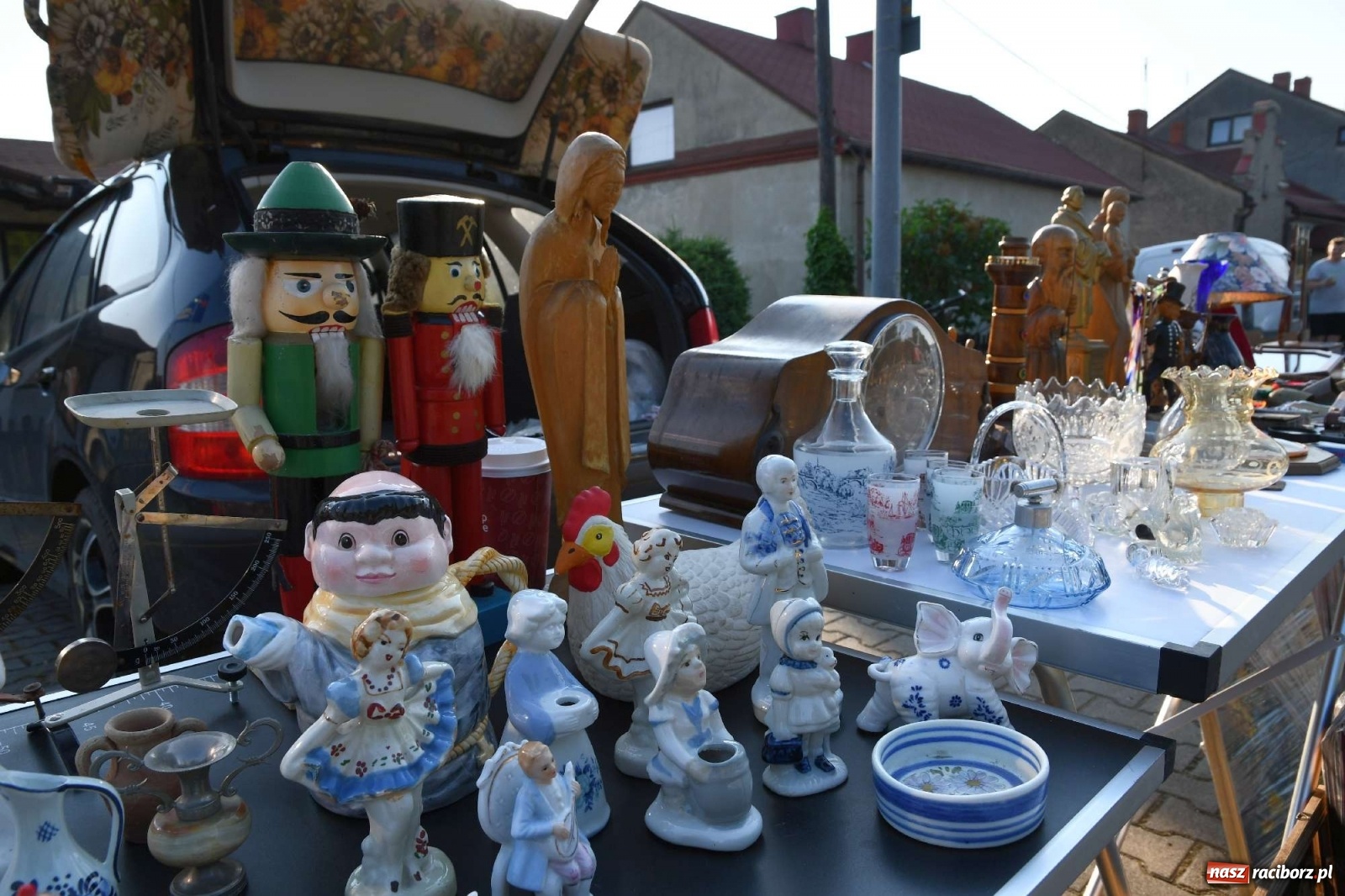 Zdjęcie w galerii na portalu naszraciborz.pl: Jarmark w Chałupkach. Sprzedający nie zawiedli [WIDEO] wiadomości z regionu