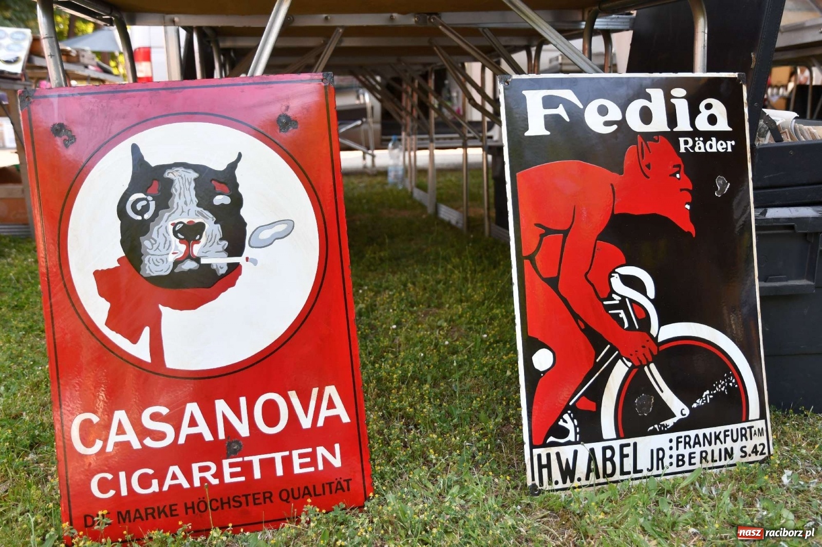 Zdjęcie w galerii na portalu naszraciborz.pl: Jarmark w Chałupkach. Sprzedający nie zawiedli [WIDEO] wiadomości z regionu