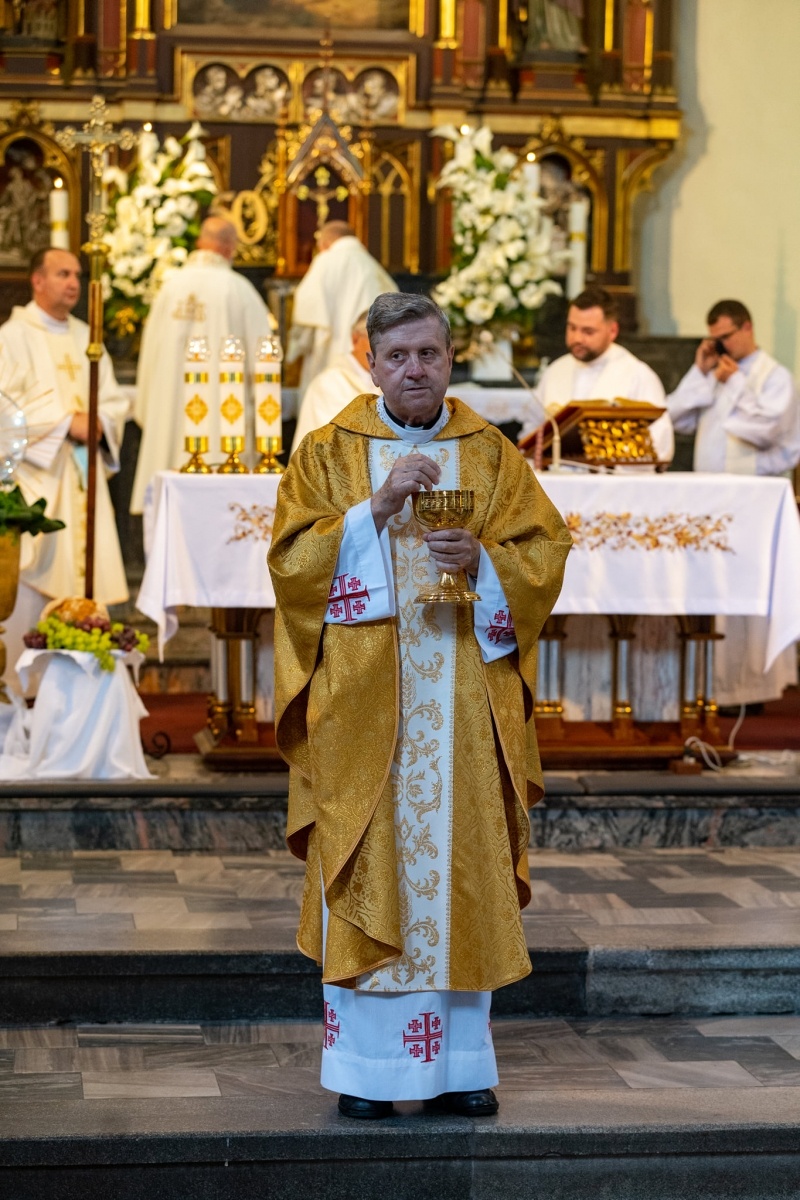 Zdjęcie w galerii na portalu naszraciborz.pl: Złoty jubileusz kapłaństwa ks. Henryka Rzegi wiadomości z regionu