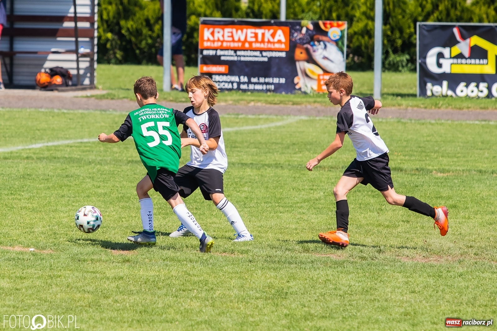 Zdjęcie w galerii na portalu naszraciborz.pl: Zacięta rywalizacja rocznika 2011. Ósma edycja Tworków Cup przeszła do historii [FOTO] wiadomości z regionu