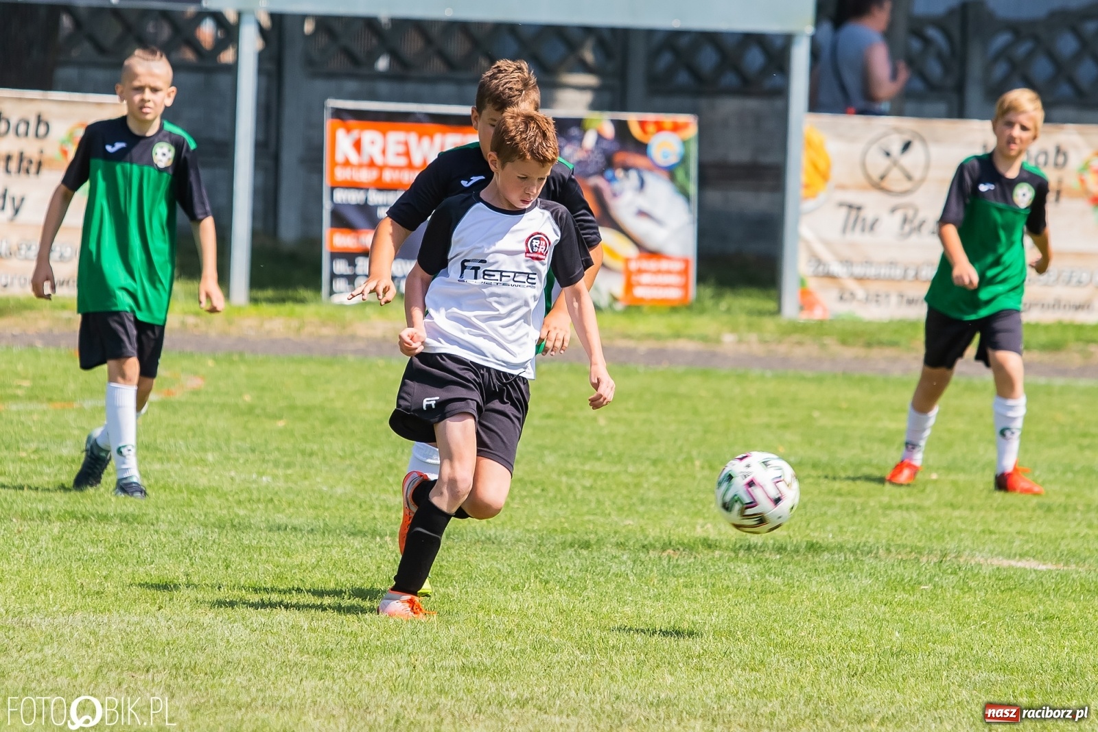 Zdjęcie w galerii na portalu naszraciborz.pl: Zacięta rywalizacja rocznika 2011. Ósma edycja Tworków Cup przeszła do historii [FOTO] wiadomości z regionu