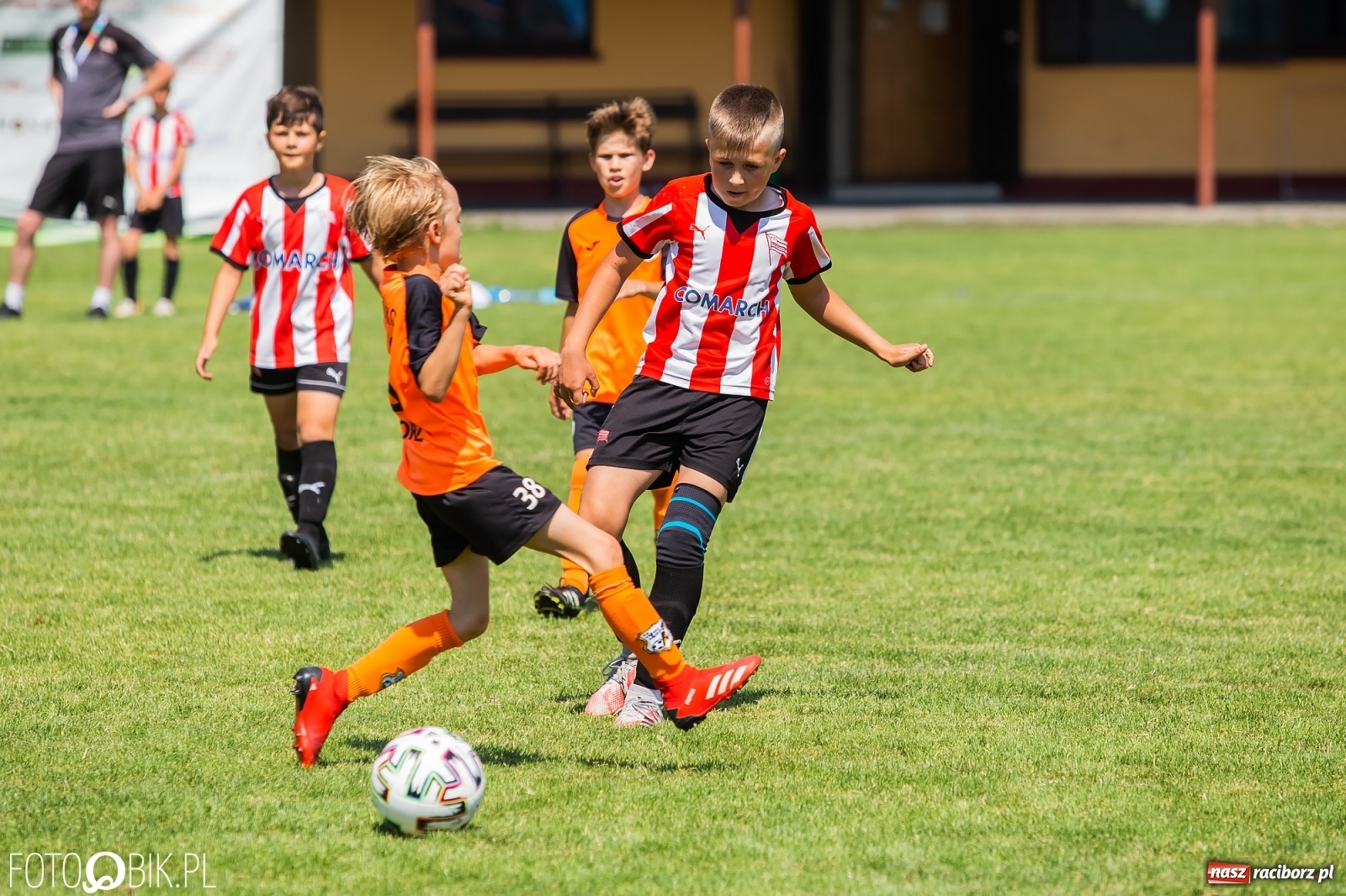 Zdjęcie w galerii na portalu naszraciborz.pl: Zacięta rywalizacja rocznika 2011. Ósma edycja Tworków Cup przeszła do historii [FOTO] wiadomości z regionu