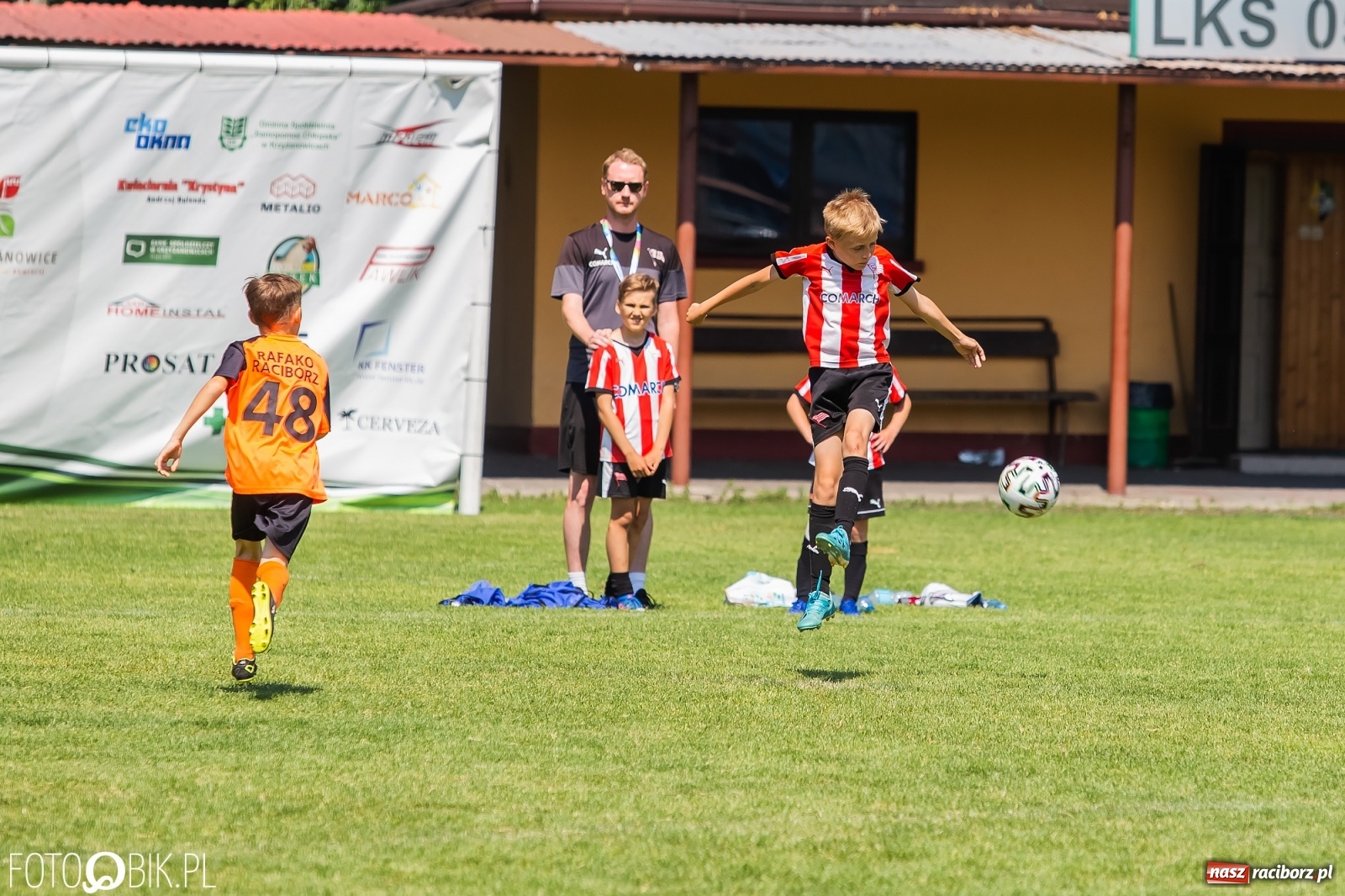 Zdjęcie w galerii na portalu naszraciborz.pl: Zacięta rywalizacja rocznika 2011. Ósma edycja Tworków Cup przeszła do historii [FOTO] wiadomości z regionu