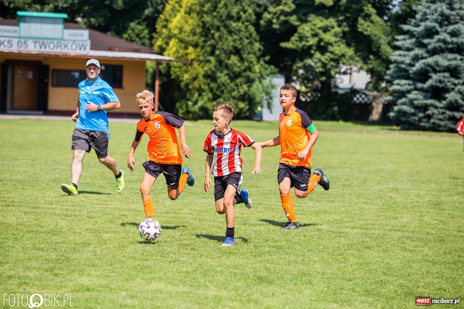 Zdjęcie w galerii na portalu naszraciborz.pl: Zacięta rywalizacja rocznika 2011. Ósma edycja Tworków Cup przeszła do historii [FOTO] wiadomości z regionu