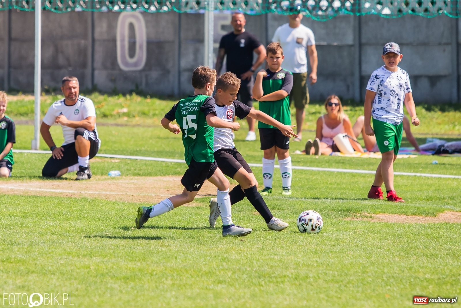 Zdjęcie w galerii na portalu naszraciborz.pl: Zacięta rywalizacja rocznika 2011. Ósma edycja Tworków Cup przeszła do historii [FOTO] wiadomości z regionu
