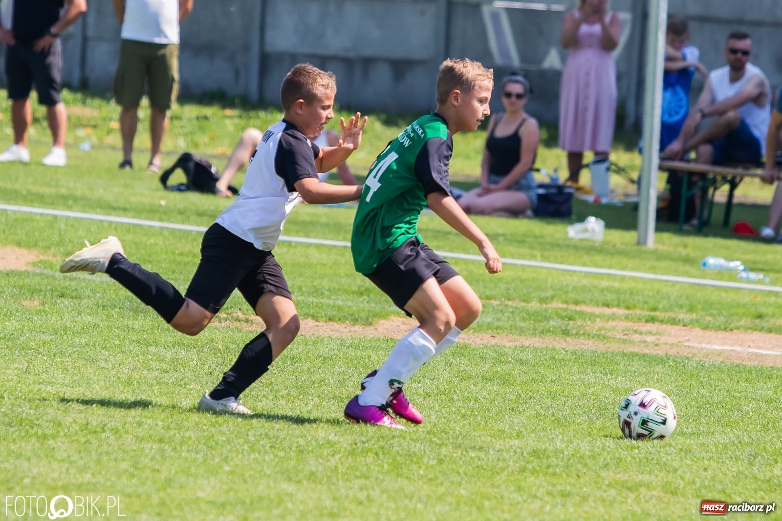 Zdjęcie w galerii na portalu naszraciborz.pl: Zacięta rywalizacja rocznika 2011. Ósma edycja Tworków Cup przeszła do historii [FOTO] wiadomości z regionu
