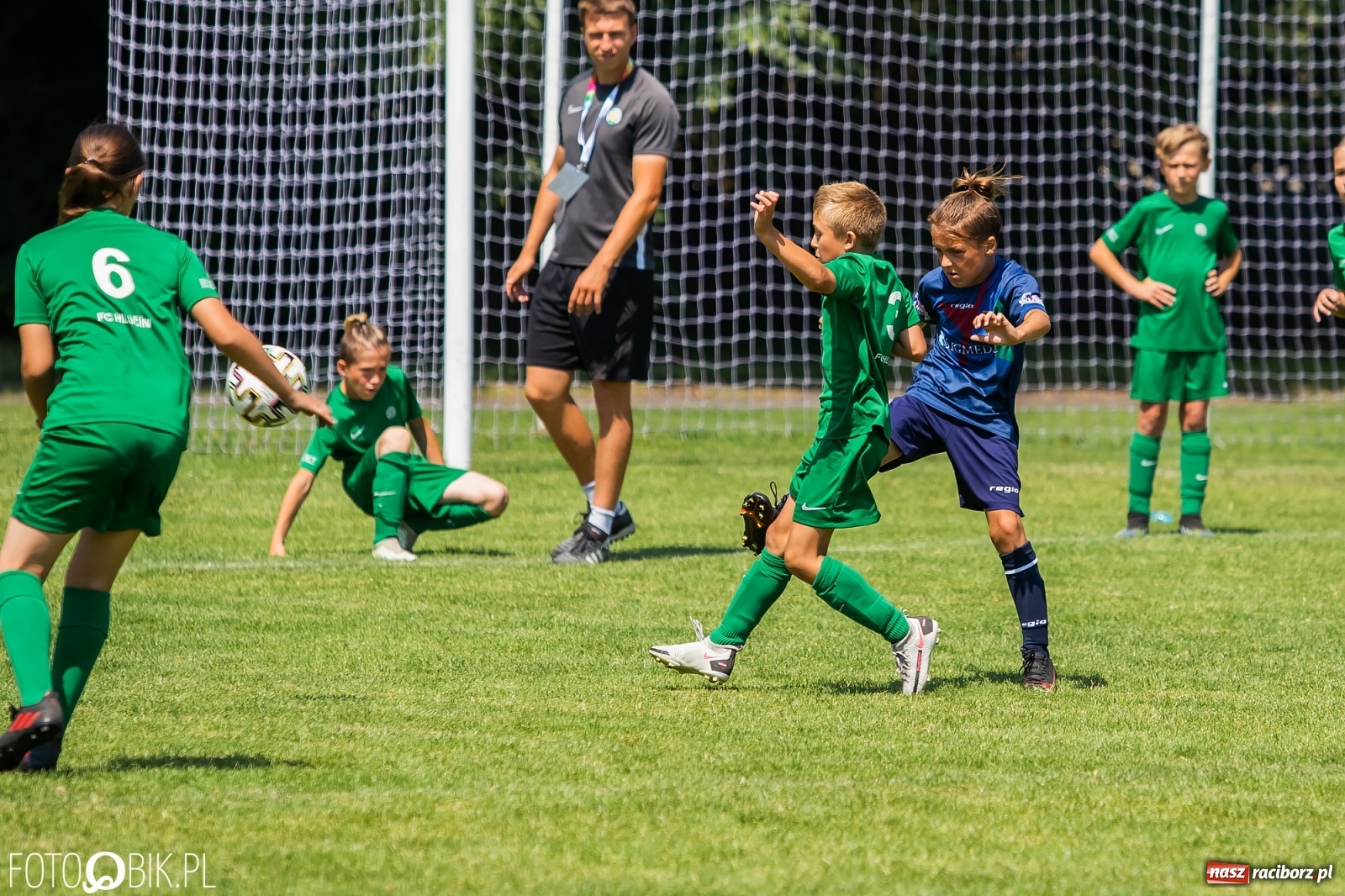 Zdjęcie w galerii na portalu naszraciborz.pl: Zacięta rywalizacja rocznika 2011. Ósma edycja Tworków Cup przeszła do historii [FOTO] wiadomości z regionu