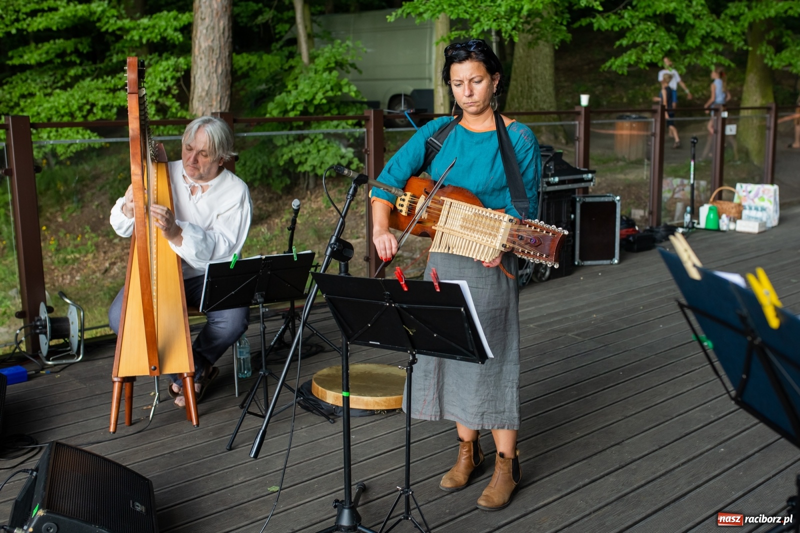 Zdjęcie w galerii na portalu naszraciborz.pl: Koncert Open Folk-Dancerye w zaczarowanym ogrodzie wiadomości z regionu