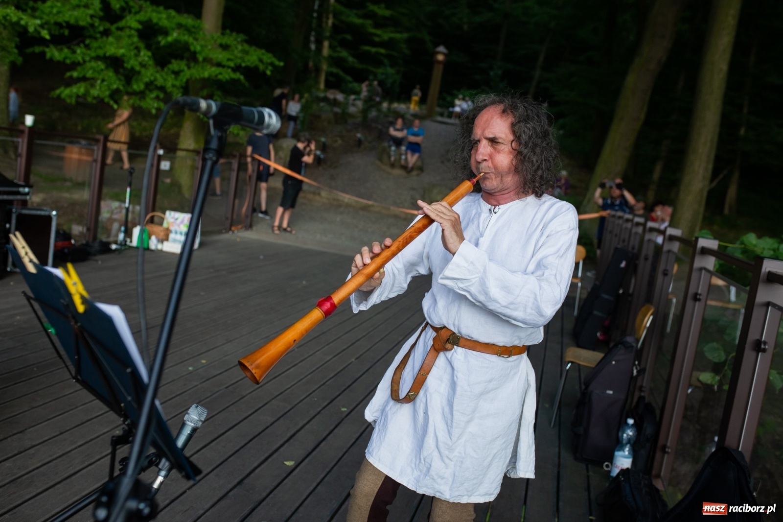 Zdjęcie w galerii na portalu naszraciborz.pl: Koncert Open Folk-Dancerye w zaczarowanym ogrodzie wiadomości z regionu