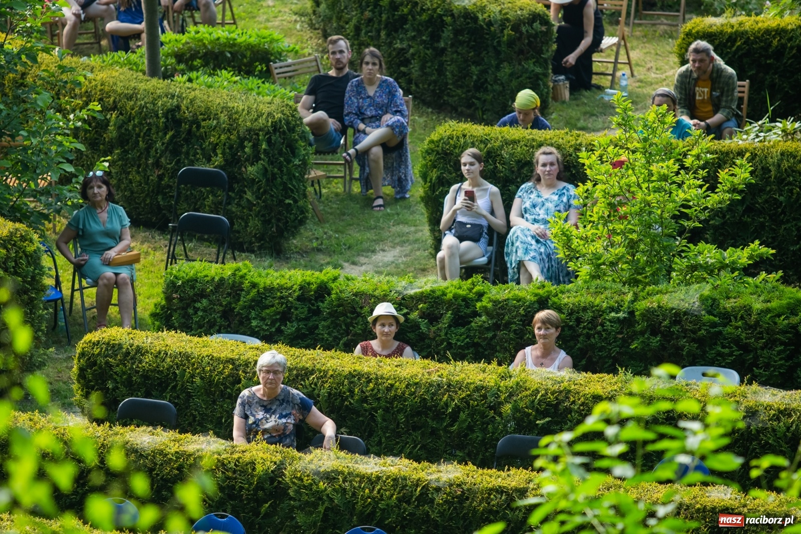 Zdjęcie w galerii na portalu naszraciborz.pl: Koncert Open Folk-Dancerye w zaczarowanym ogrodzie wiadomości z regionu