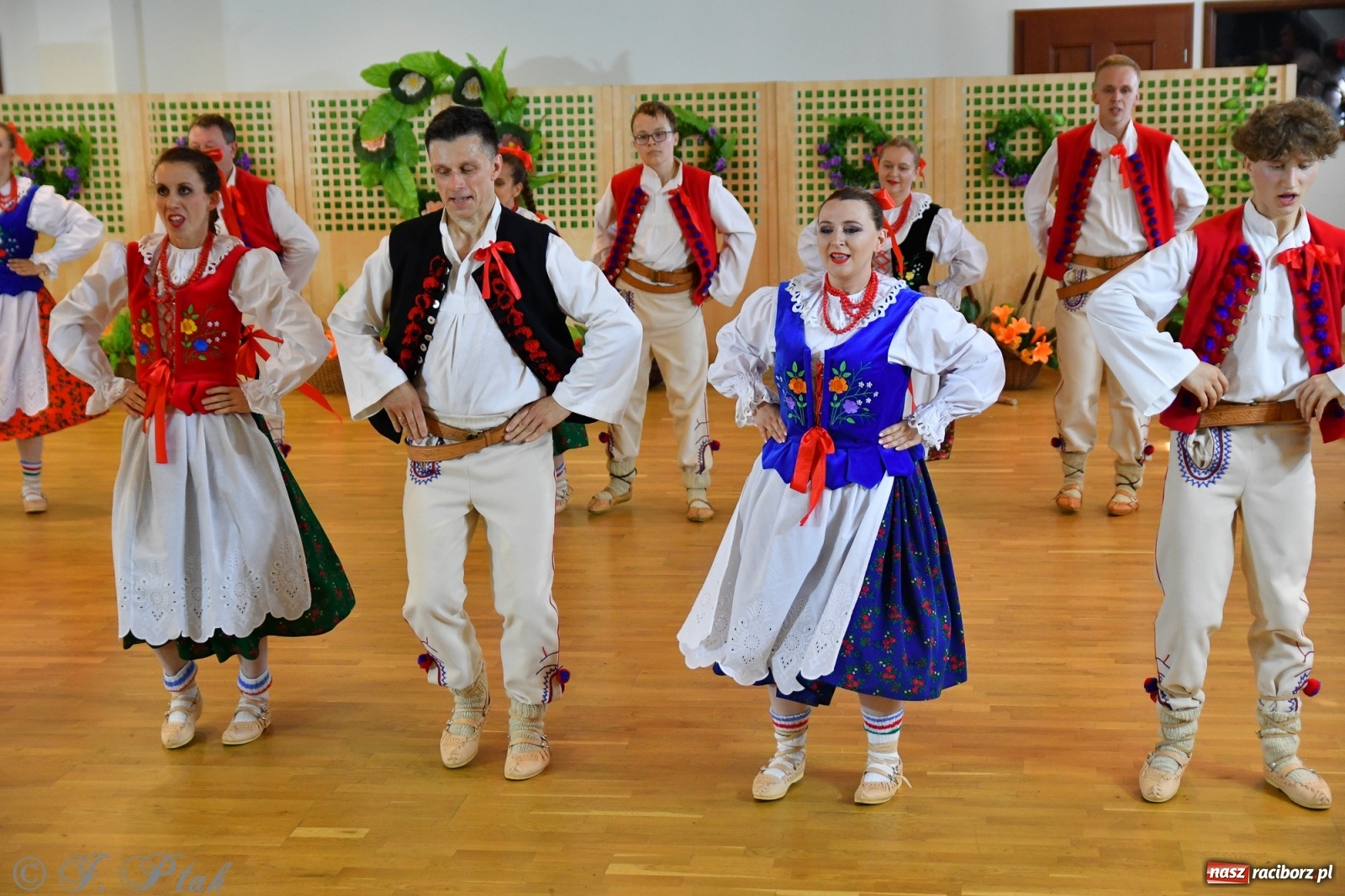 Zdjęcie w galerii na portalu naszraciborz.pl: Raciborskie Źródło zatańczyło dla małego Henia wiadomości z regionu