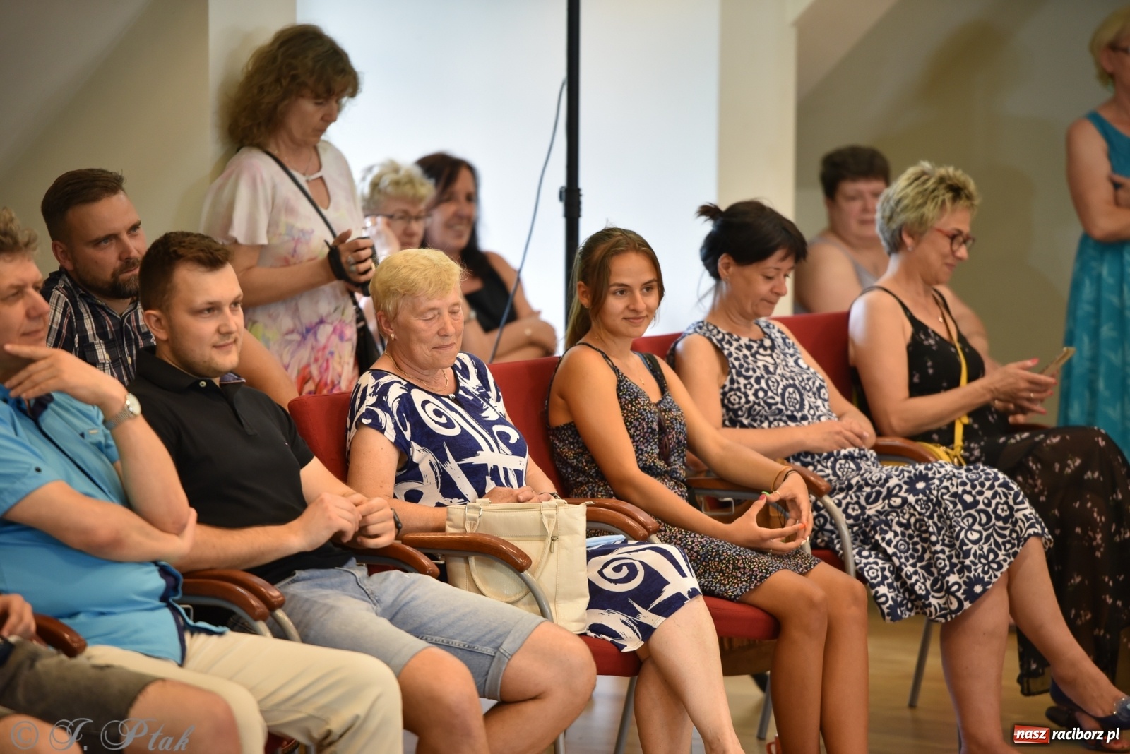 Zdjęcie w galerii na portalu naszraciborz.pl: Raciborskie Źródło zatańczyło dla małego Henia wiadomości z regionu