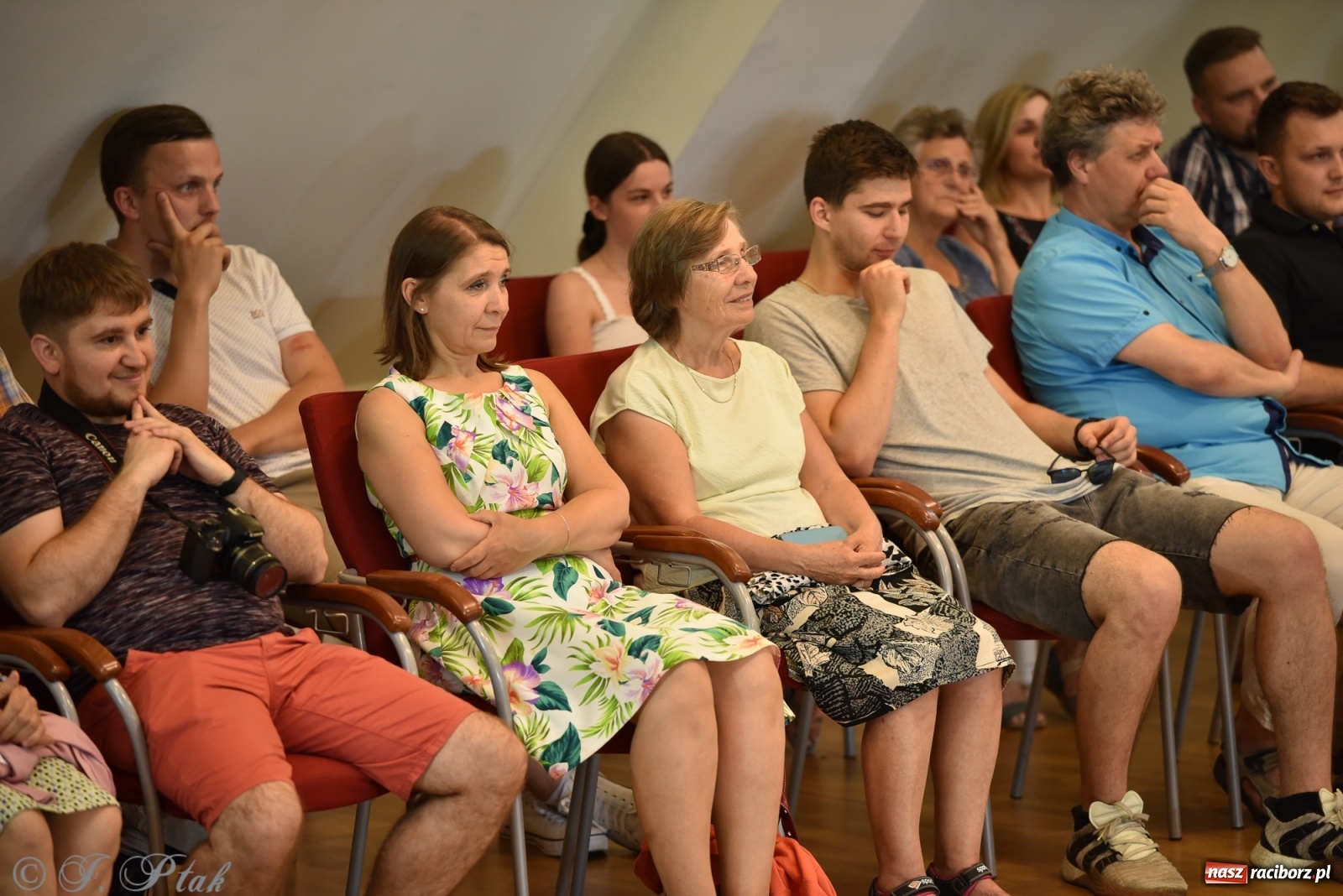 Zdjęcie w galerii na portalu naszraciborz.pl: Raciborskie Źródło zatańczyło dla małego Henia wiadomości z regionu