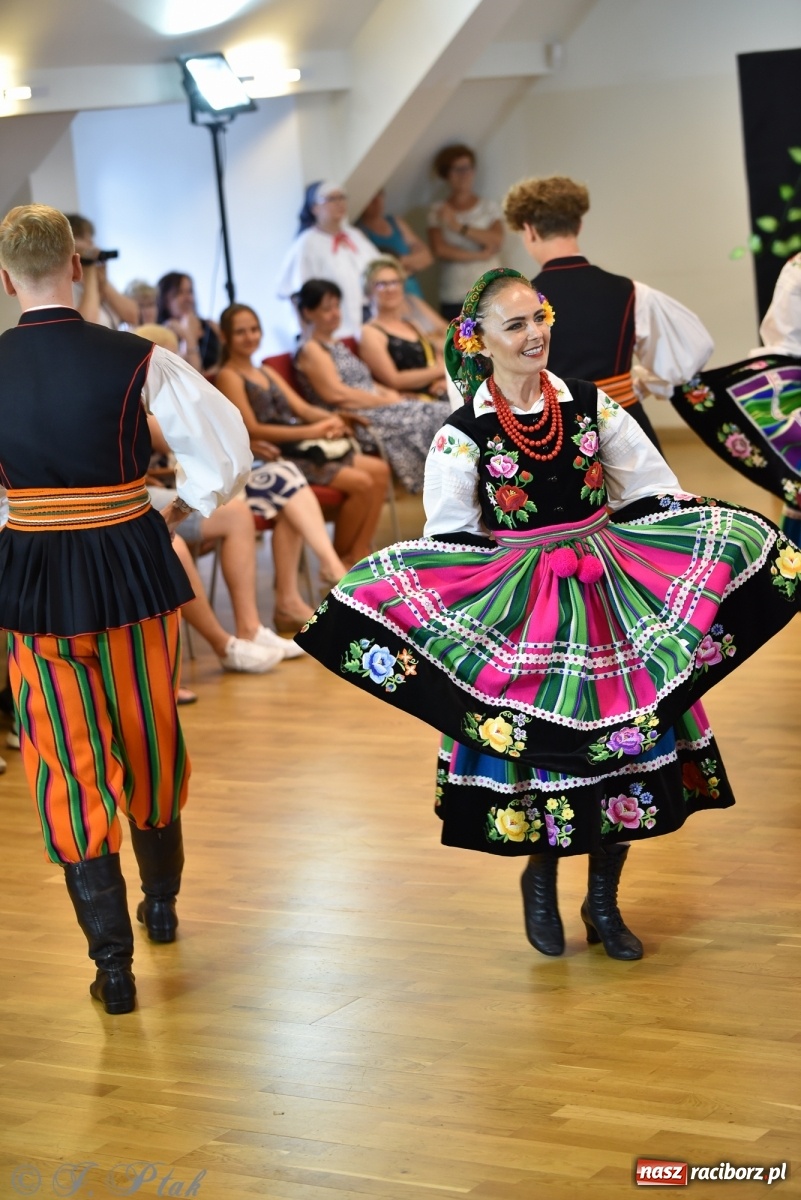 Zdjęcie w galerii na portalu naszraciborz.pl: Raciborskie Źródło zatańczyło dla małego Henia wiadomości z regionu