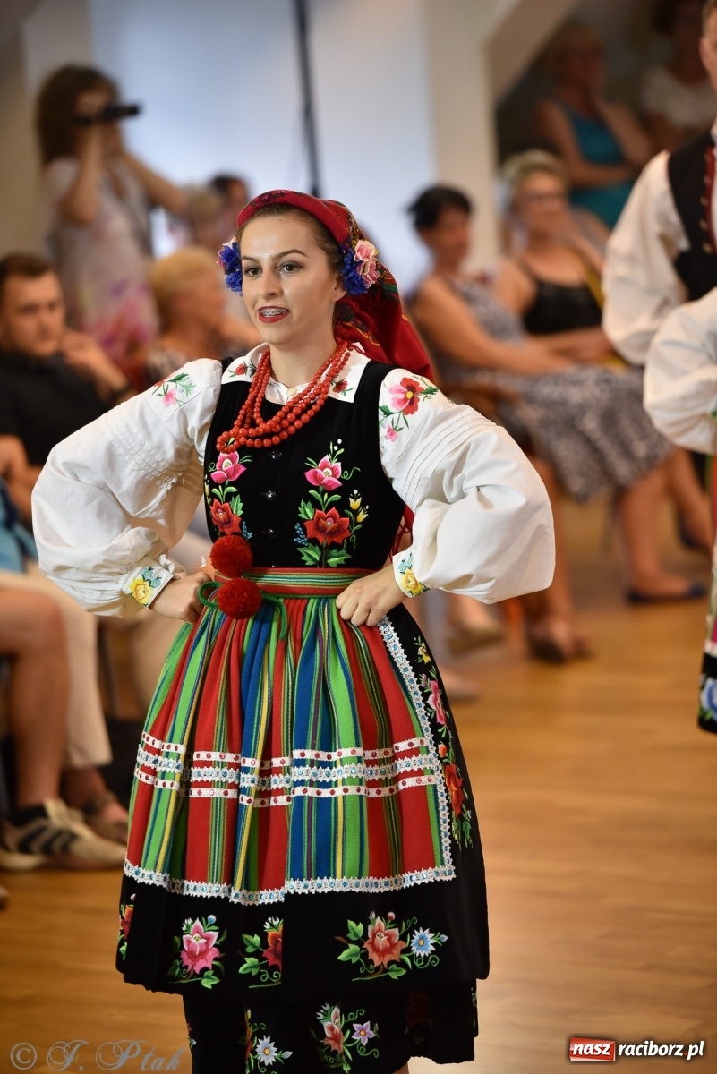 Zdjęcie w galerii na portalu naszraciborz.pl: Raciborskie Źródło zatańczyło dla małego Henia wiadomości z regionu