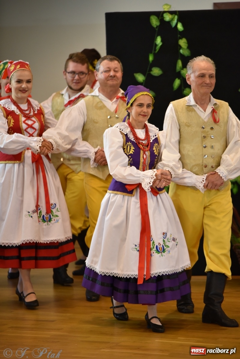 Zdjęcie w galerii na portalu naszraciborz.pl: Raciborskie Źródło zatańczyło dla małego Henia wiadomości z regionu