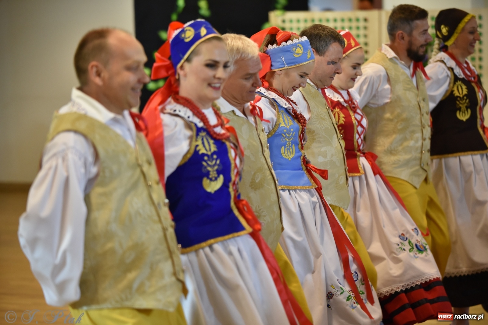 Zdjęcie w galerii na portalu naszraciborz.pl: Raciborskie Źródło zatańczyło dla małego Henia wiadomości z regionu