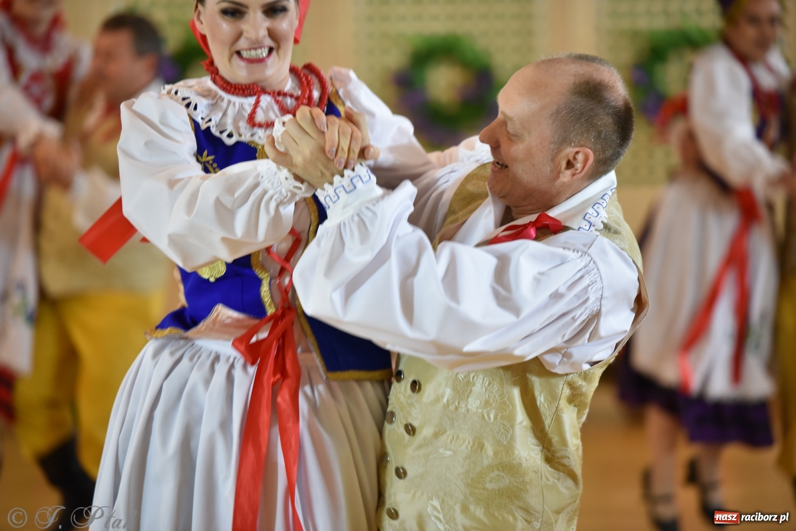 Zdjęcie w galerii na portalu naszraciborz.pl: Raciborskie Źródło zatańczyło dla małego Henia wiadomości z regionu