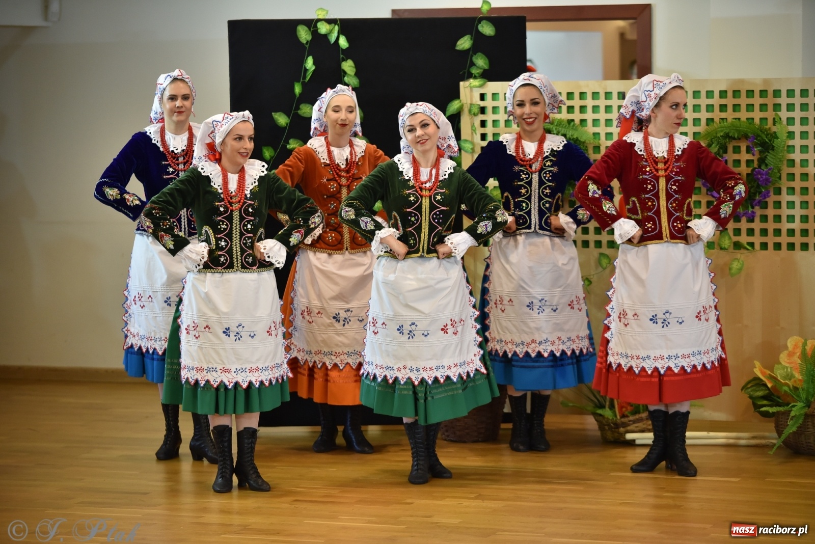 Zdjęcie w galerii na portalu naszraciborz.pl: Raciborskie Źródło zatańczyło dla małego Henia wiadomości z regionu