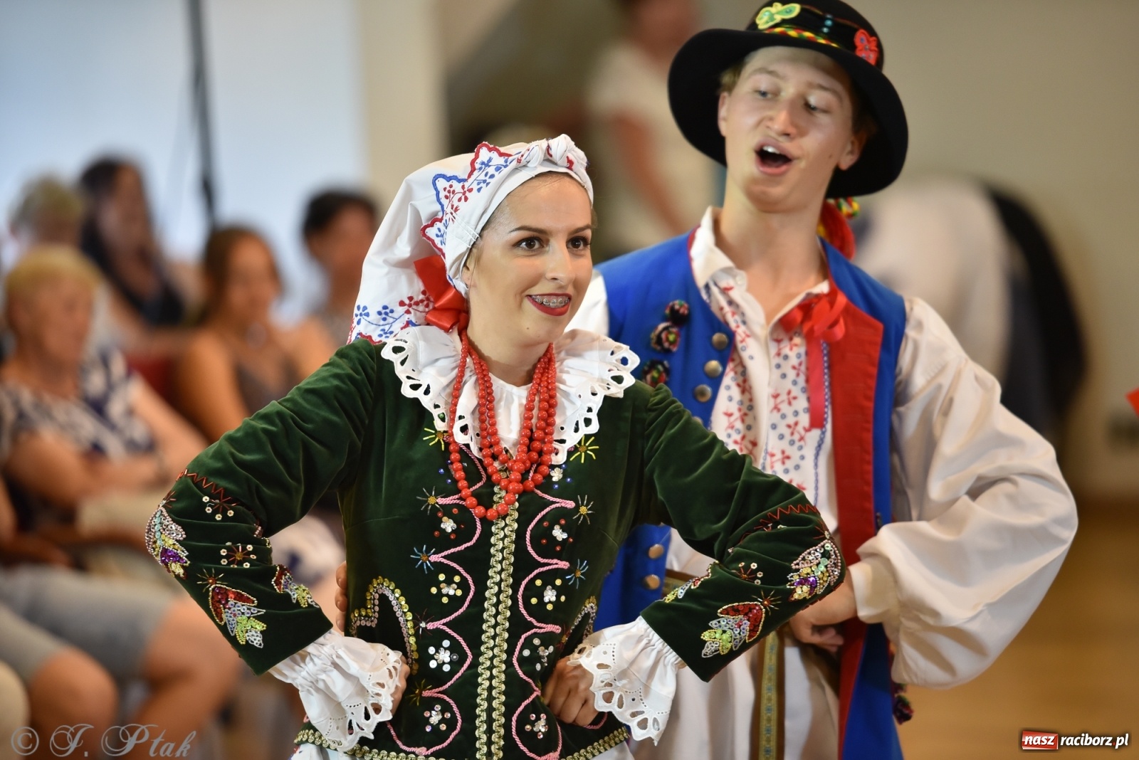 Zdjęcie w galerii na portalu naszraciborz.pl: Raciborskie Źródło zatańczyło dla małego Henia wiadomości z regionu