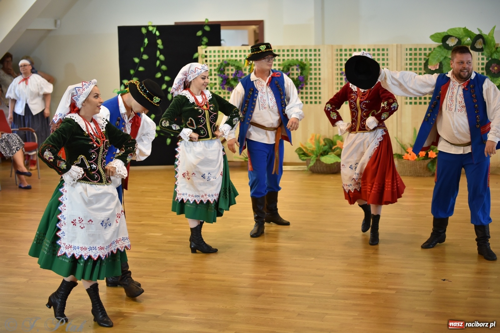 Zdjęcie w galerii na portalu naszraciborz.pl: Raciborskie Źródło zatańczyło dla małego Henia wiadomości z regionu