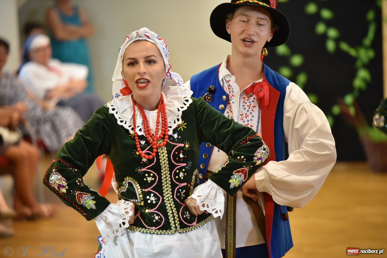 Zdjęcie w galerii na portalu naszraciborz.pl: Raciborskie Źródło zatańczyło dla małego Henia wiadomości z regionu