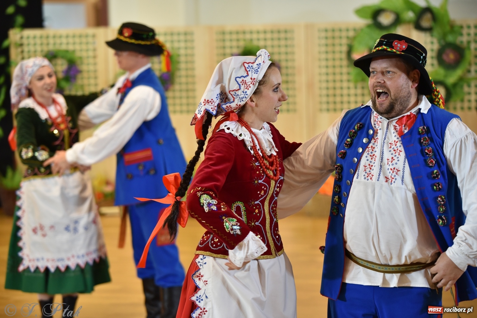 Zdjęcie w galerii na portalu naszraciborz.pl: Raciborskie Źródło zatańczyło dla małego Henia wiadomości z regionu