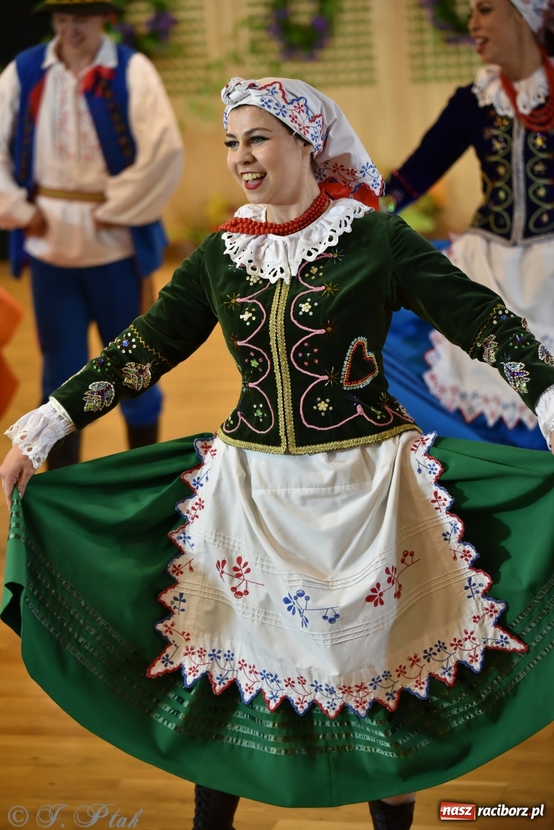 Zdjęcie w galerii na portalu naszraciborz.pl: Raciborskie Źródło zatańczyło dla małego Henia wiadomości z regionu