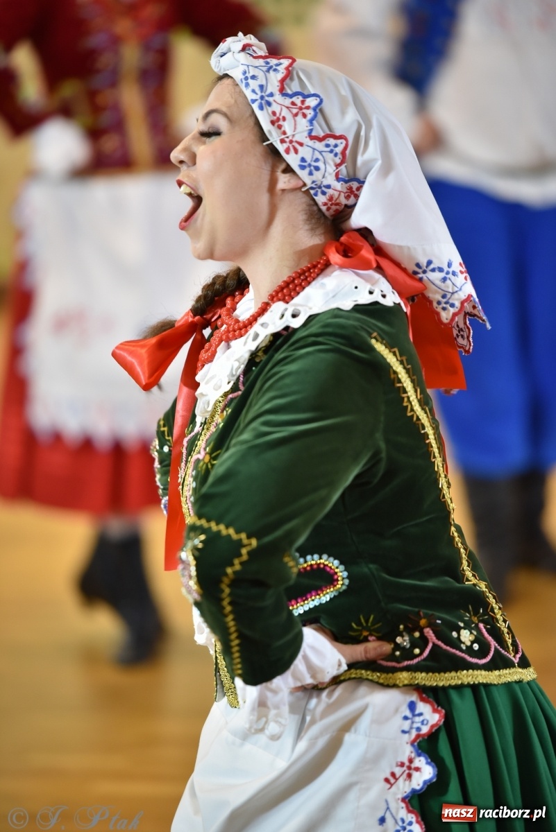 Zdjęcie w galerii na portalu naszraciborz.pl: Raciborskie Źródło zatańczyło dla małego Henia wiadomości z regionu