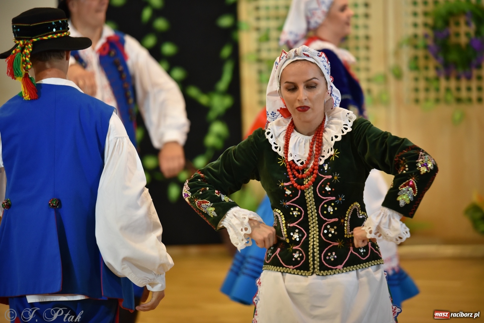 Zdjęcie w galerii na portalu naszraciborz.pl: Raciborskie Źródło zatańczyło dla małego Henia wiadomości z regionu