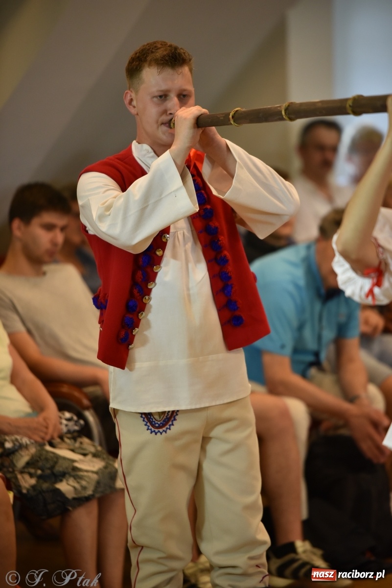 Zdjęcie w galerii na portalu naszraciborz.pl: Raciborskie Źródło zatańczyło dla małego Henia wiadomości z regionu