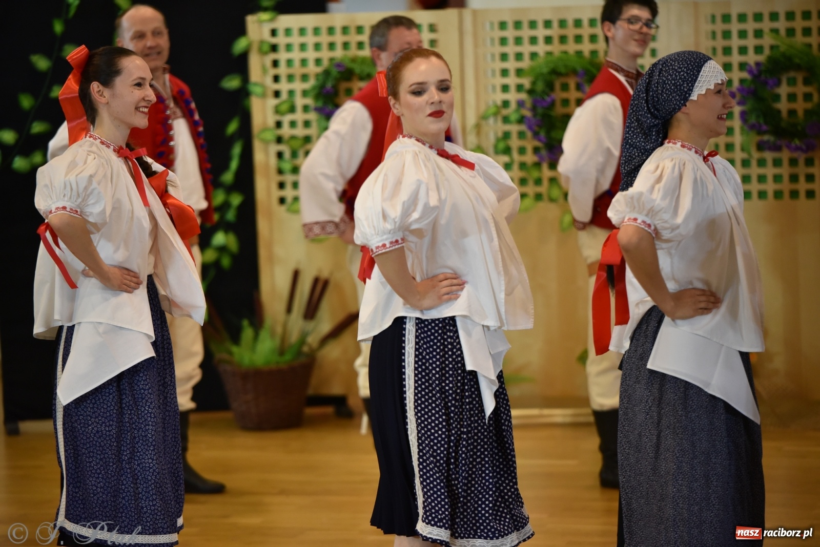 Zdjęcie w galerii na portalu naszraciborz.pl: Raciborskie Źródło zatańczyło dla małego Henia wiadomości z regionu