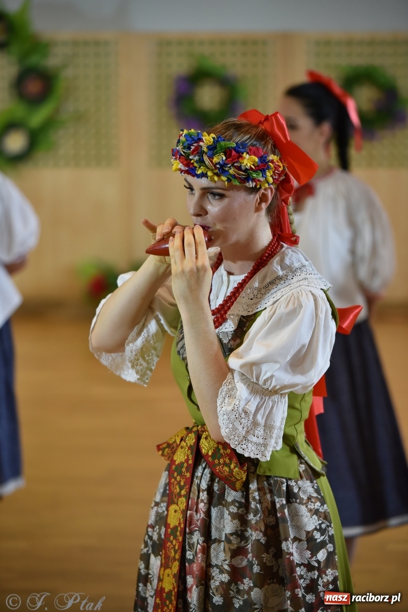 Zdjęcie w galerii na portalu naszraciborz.pl: Raciborskie Źródło zatańczyło dla małego Henia wiadomości z regionu